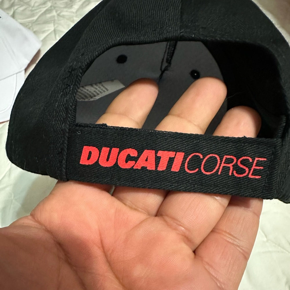 Authentic Ducati Hat Authentic 100% - image 6